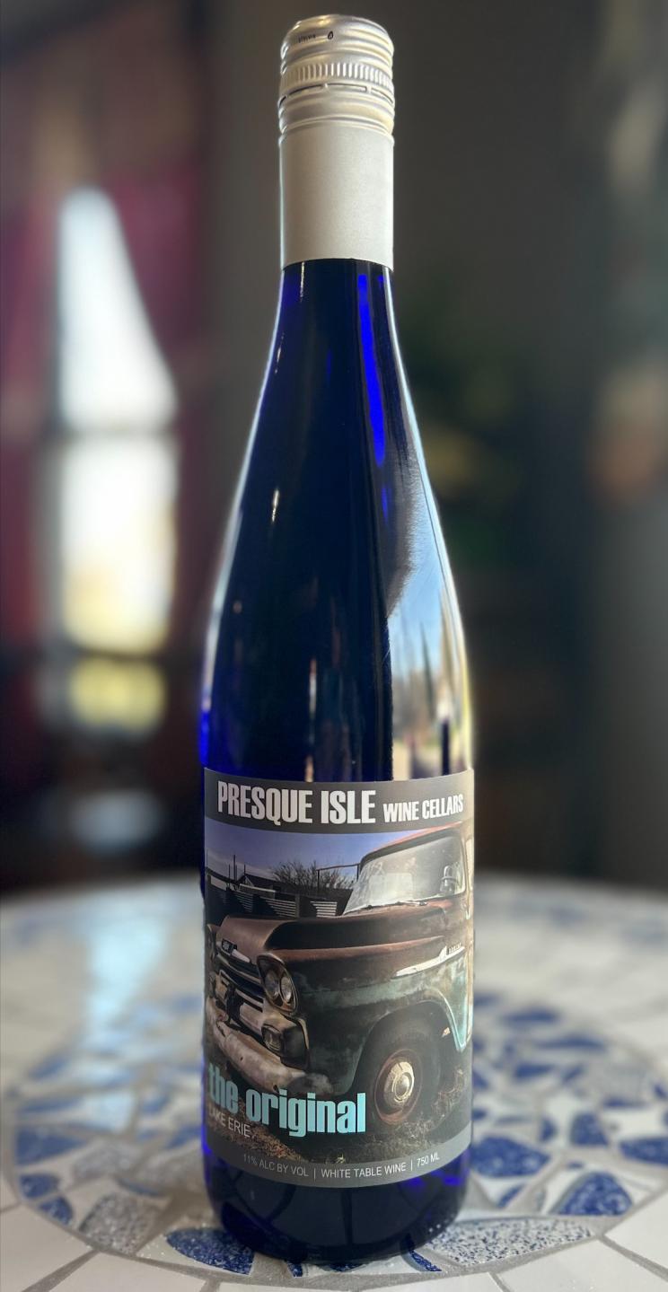 Presque Isle Wine Cellars award-winning the Original semi-dry Lake Erie white blend wine photo