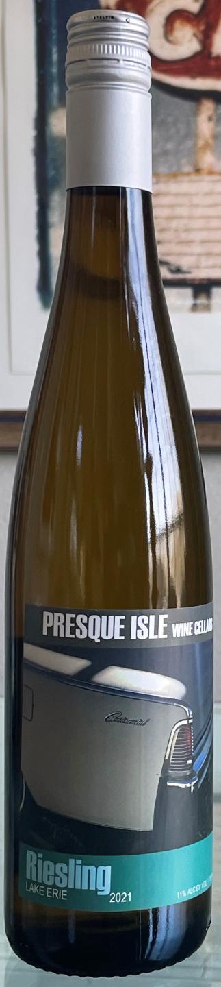 Presque Isle Wine Cellars award-winning Lake Erie Riesling semi-dry wine photo